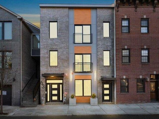 Condo for sale in Hudson, New Jersey