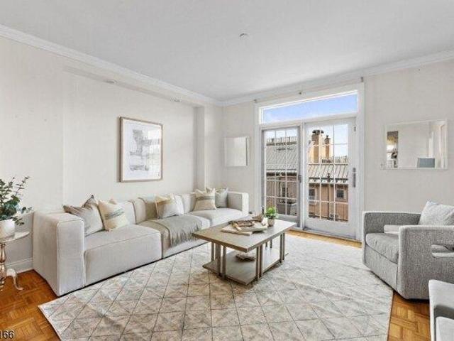 Condo for sale in Hudson, New Jersey