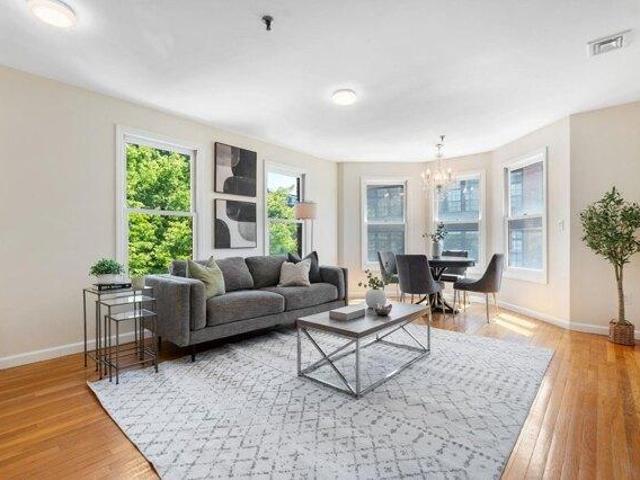 Condo for sale in Hudson, New Jersey