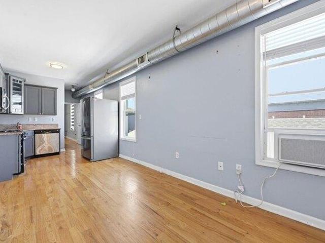 Condo for sale in Hudson, New Jersey