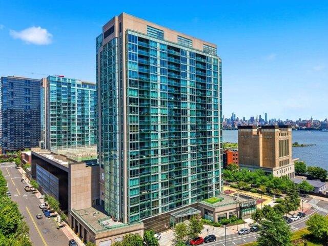 Condo for sale in Hudson, New Jersey
