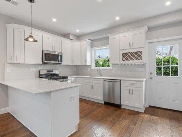 Condo for sale in Hudson, New Jersey