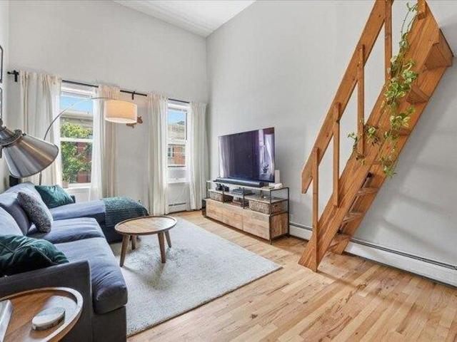 Condo for sale in Hudson, New Jersey