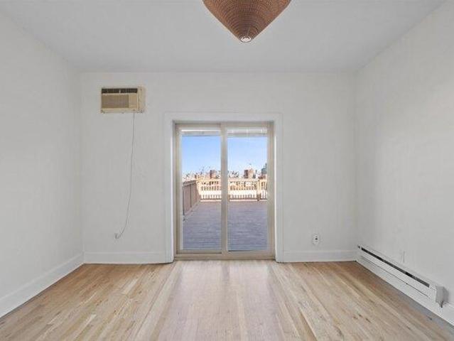 Condo for sale in Hudson, New Jersey