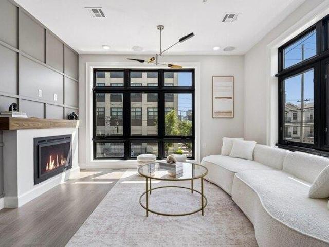 Condo for sale in Hudson, New Jersey