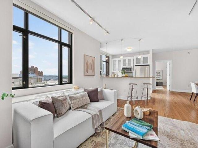 Condo for sale in Hudson, New Jersey