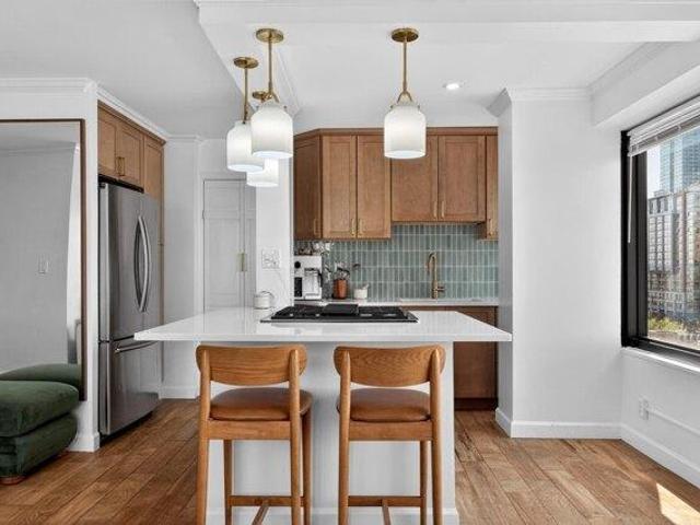 Condo for sale in Hudson, New Jersey