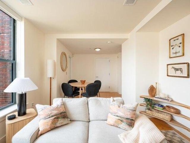 Condo for sale in Hudson, New Jersey