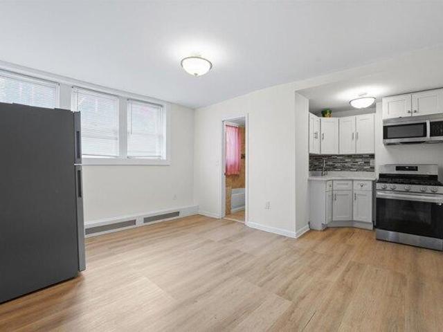 Condo for sale in Hudson, New Jersey