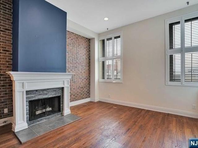 Condo for sale in Hudson, New Jersey