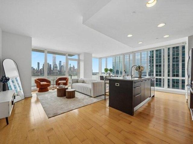 Condo for sale in Hudson, New Jersey