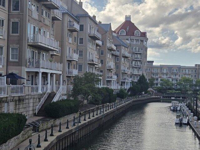 Condo for sale in Jersey City, Hudson County
