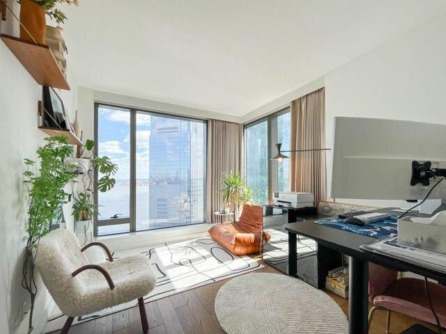 Condo for sale in Downtown Jersey City, Jersey City