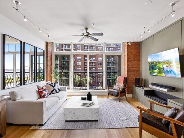 Condo for sale in Colgate Center, Jersey City
