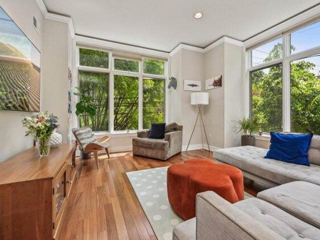 Condo for sale in Communipaw, Jersey City