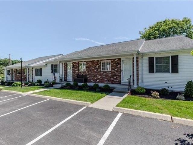 Condo for sale in Johnston, Rhode Island