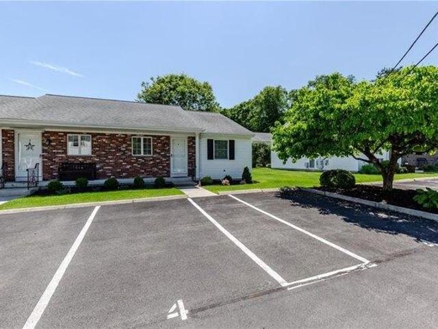 Condo for sale in Johnston, Rhode Island