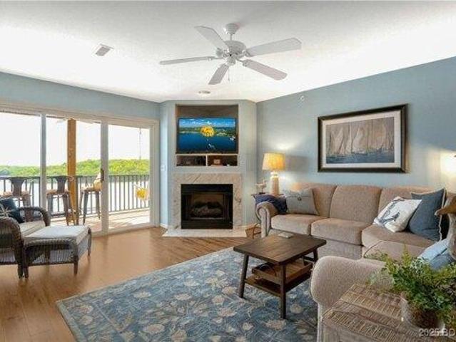 Condo for sale in Kaiser, Missouri