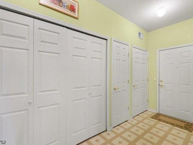 Condo for sale in Monmouth, New Jersey