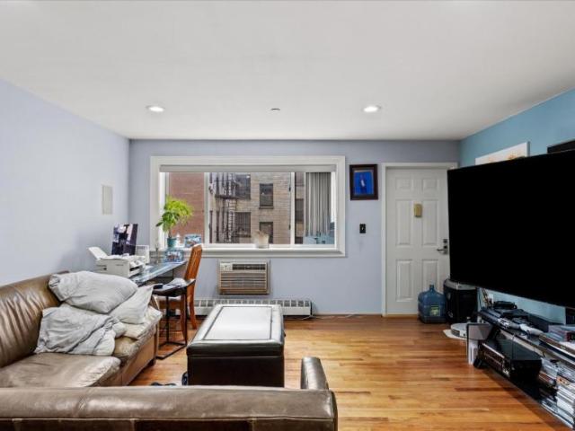 Condo for sale in Queens County, New York
