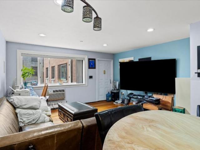 Condo for sale in Queens County, New York