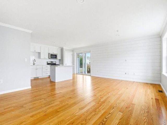 Condo for sale in Kingston, Massachusetts