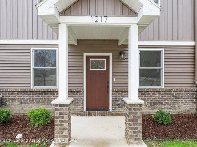 Condo for sale in Lansing, Michigan