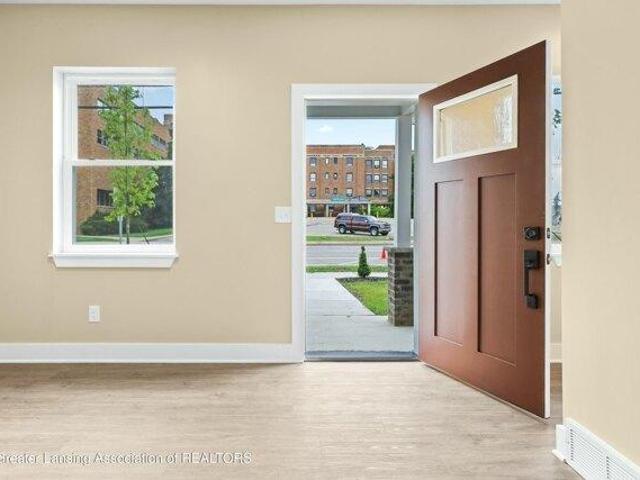 Condo for sale in Lansing, Michigan