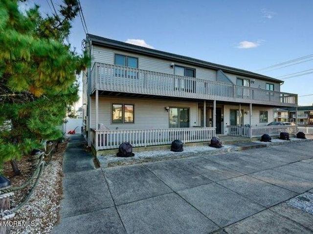 Condo for sale in Lavallette