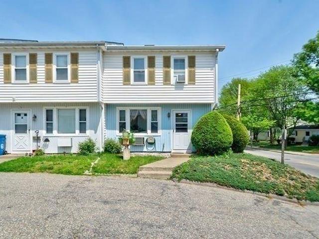 Condo for sale in Lawrence, Massachusetts