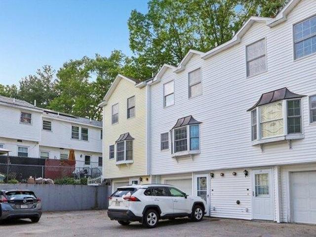 Condo for sale in Lawrence, Massachusetts