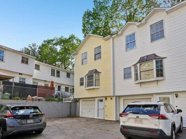 Condo for sale in Lawrence, Massachusetts