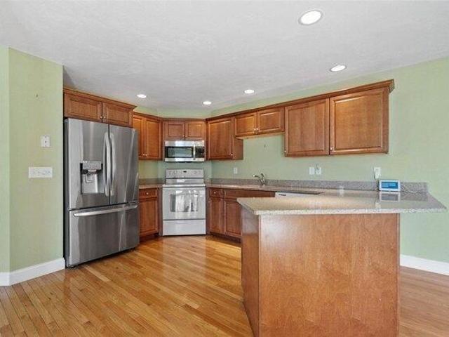 Condo for sale in Leicester, Massachusetts