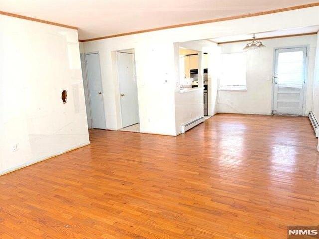 Condo for sale in Leonia, New Jersey