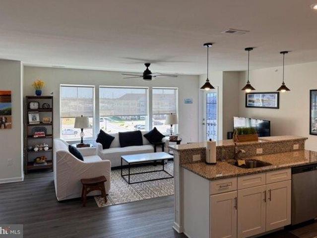 Condo for sale in Delaware