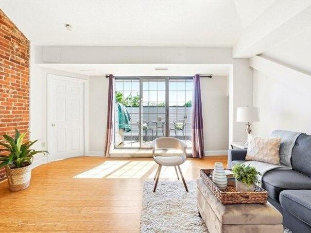 Condo for sale in Lexington, Massachusetts