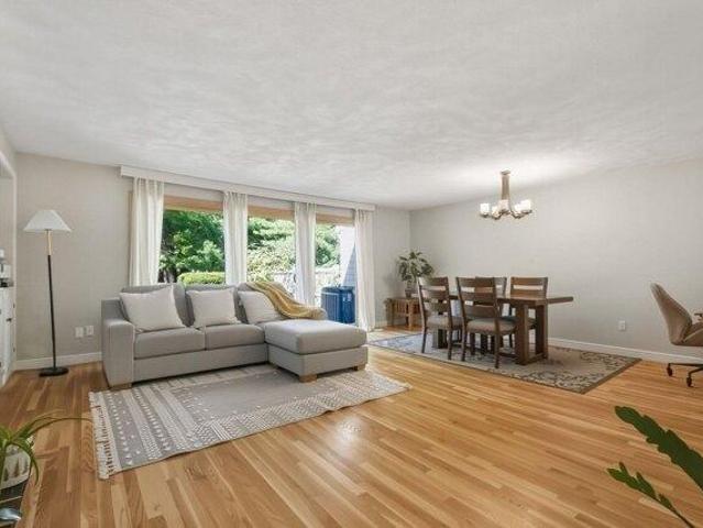 Condo for sale in Lexington, Middlesex County