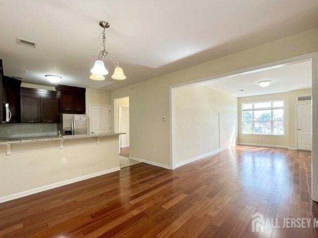 Condo for sale in Linden, New Jersey