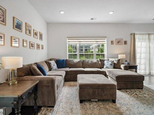 Condo for sale in Passaic, New Jersey