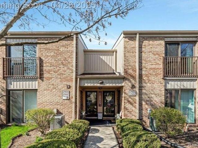 Condo for sale in Livonia