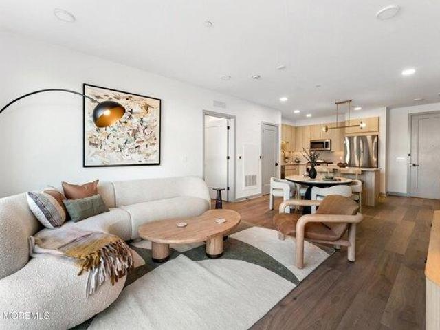 Condo for sale in Monmouth, New Jersey