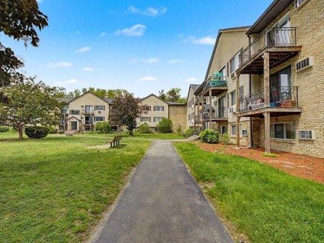 Condo for sale in Lowell, Massachusetts