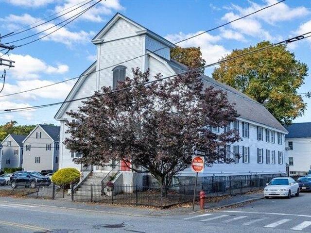 Condo for sale in Lowell, Massachusetts