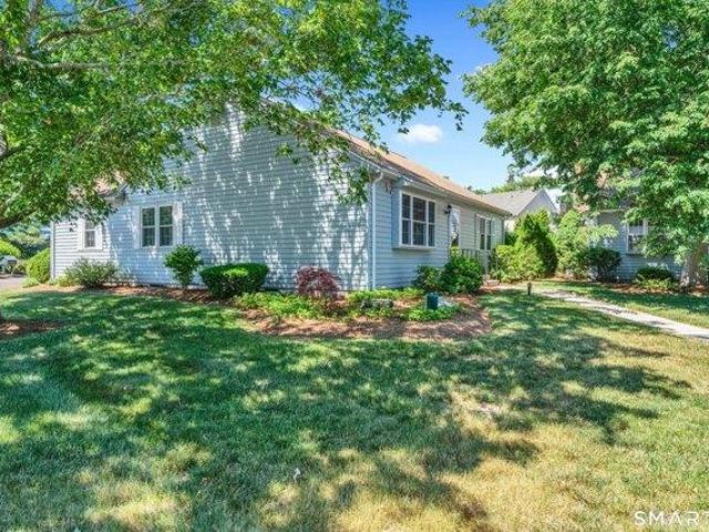 Condo for sale in Madison, Connecticut