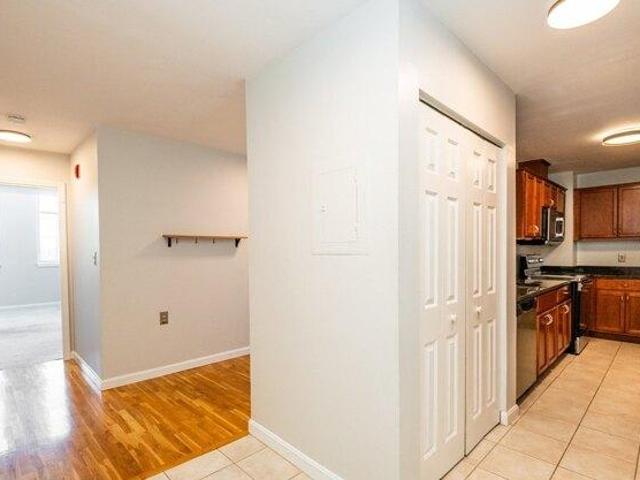 Condo for sale in Bowdoin Apartments, Malden