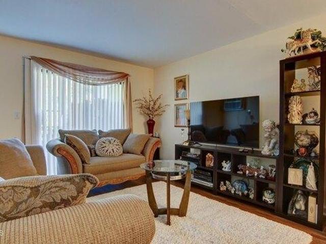 Condo for sale in Whittier Oaks, Manalapan Township