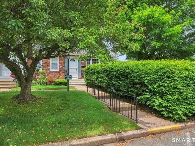 Condo for sale in Manchester, Connecticut