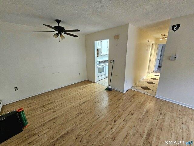 Condo for sale in Manchester, Connecticut