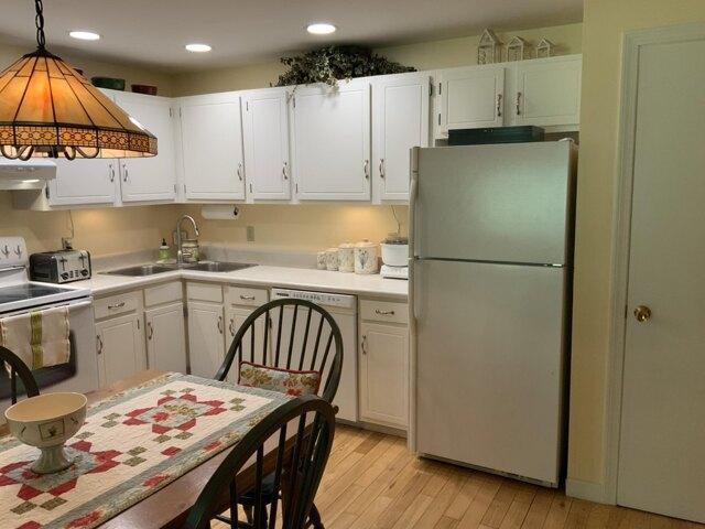 Condo for sale in Manchester, Maine