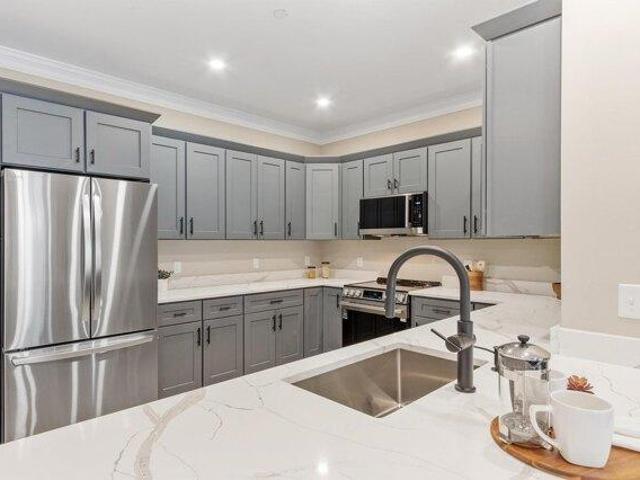 Condo for sale in Manchester, Hillsborough County